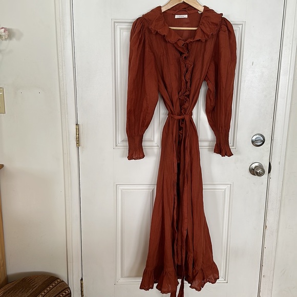 Doen NADIA DRESS - only work once 🤍 sold out size online. Gift box included. - Picture 8 of 10